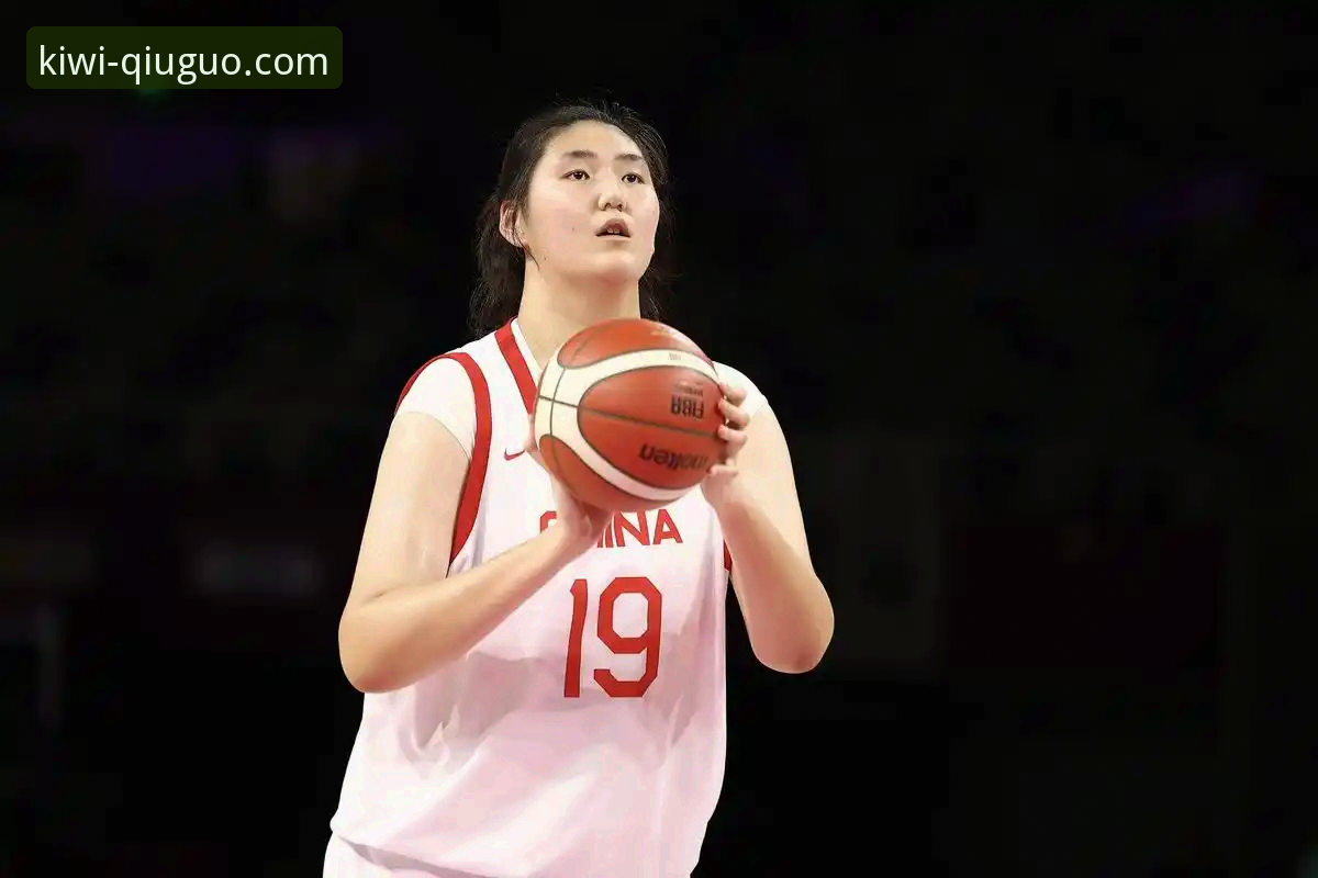 中国女篮如何通过战术变阵与多点开花锁定世界杯门票？一场深度复盘